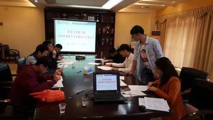 經(jīng)濟(jì)與商務(wù)信息咨詢服務(wù)現(xiàn)狀與發(fā)展趨勢簡析